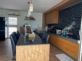 Casa en venta de 3 habitaciones en Prawet, Bangkok