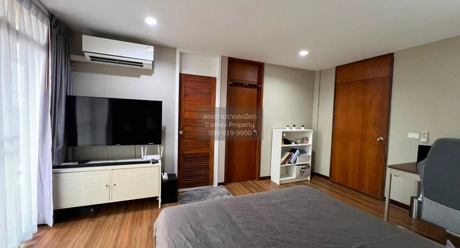 À vendre 4 chambres maison de ville à Suan Luang, Bangkok