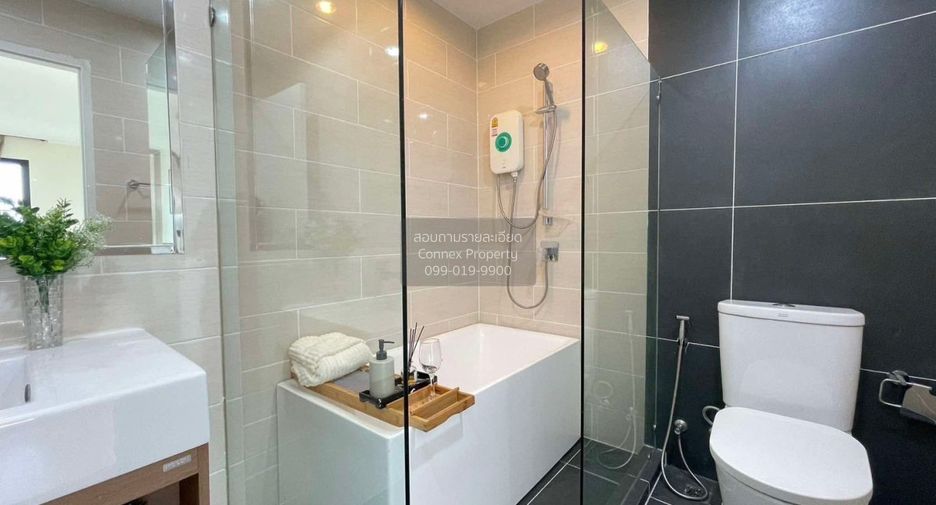 For sale 2 bedrooms condo in Mueang Samut Prakan, Samut Prakan