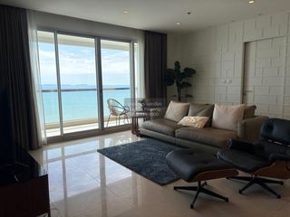 For sale 3 ベッドルーム condo in Bang Lamung, Chonburi