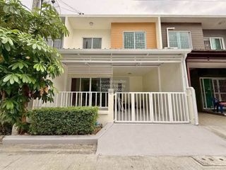 Reihenhaus zum Kauf mit 3 Zimmer in Bang Phli, Samut Prakan