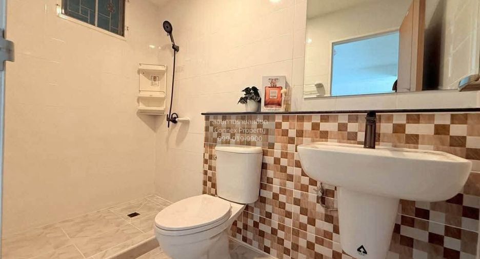 Reihenhaus zum Kauf mit 3 Zimmer in Bang Phli, Samut Prakan