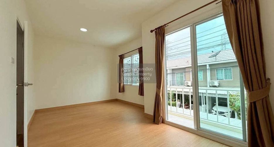 Reihenhaus zum Kauf mit 3 Zimmer in Bang Phli, Samut Prakan