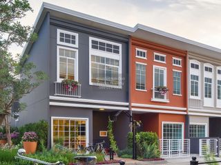 À vendre 3 chambres maison de ville à Mueang Pathum Thani, Pathum Thani