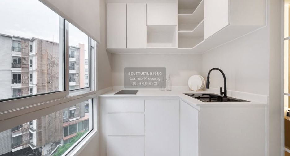 For sale 2 bedrooms condo in Phra Khanong, Bangkok
