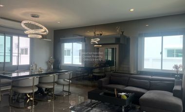 For sale 4 ベッドルーム house in Lat Phrao, Bangkok