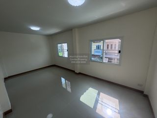 Reihenhaus zum Kauf mit 3 Zimmer in Bang Bua Thong, Nonthaburi