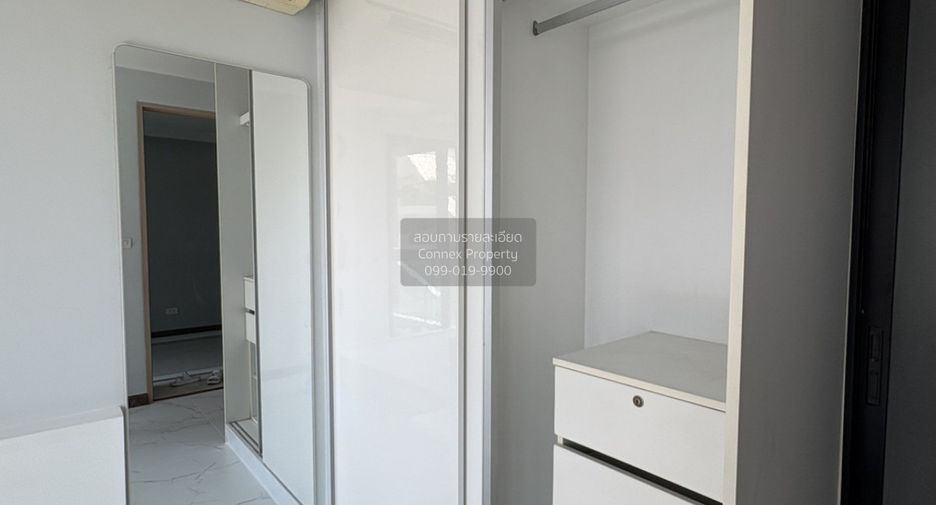 For sale 1 bed condo in Watthana, Bangkok