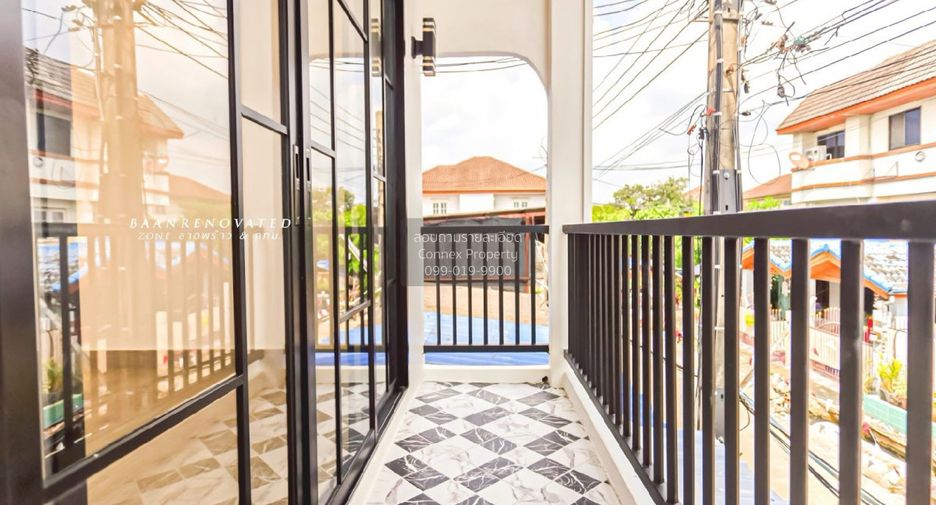 Casa adosada en venta de 2 habitaciones en Lat Phrao, Bangkok