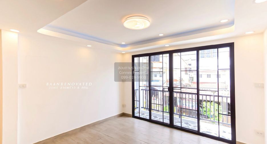 Casa adosada en venta de 2 habitaciones en Lat Phrao, Bangkok