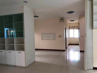 For sale 4 bedrooms house in Suan Luang, Bangkok