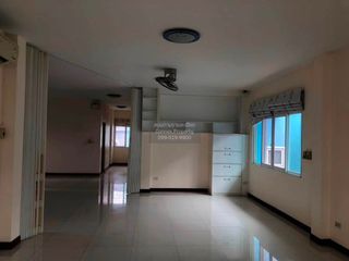 For sale 4 bedrooms house in Suan Luang, Bangkok