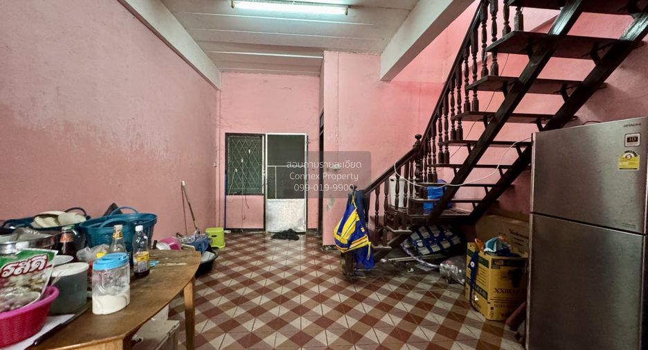 Reihenhaus zum Kauf mit 3 Zimmer in Nong Khaem, Bangkok