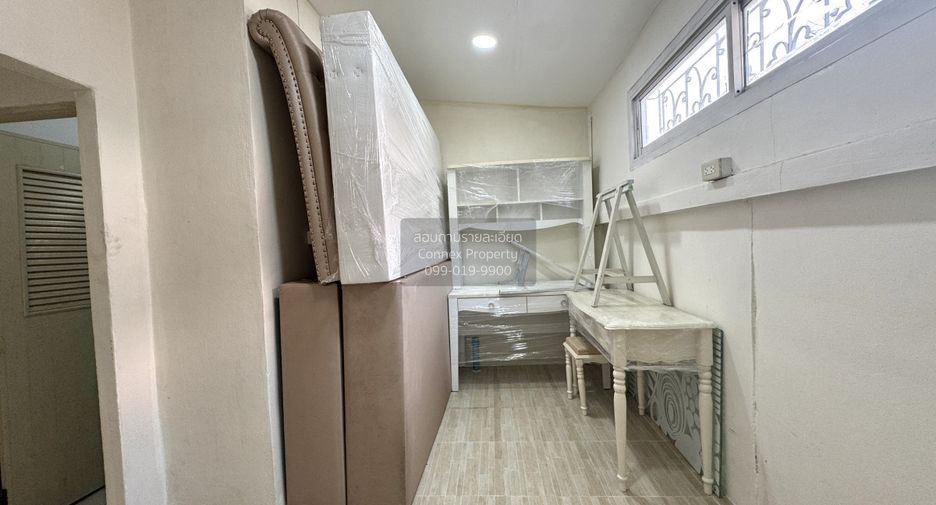 Reihenhaus zum Kauf mit 3 Zimmer in Nong Khaem, Bangkok