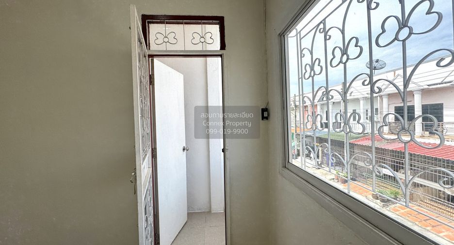 Reihenhaus zum Kauf mit 3 Zimmer in Nong Khaem, Bangkok