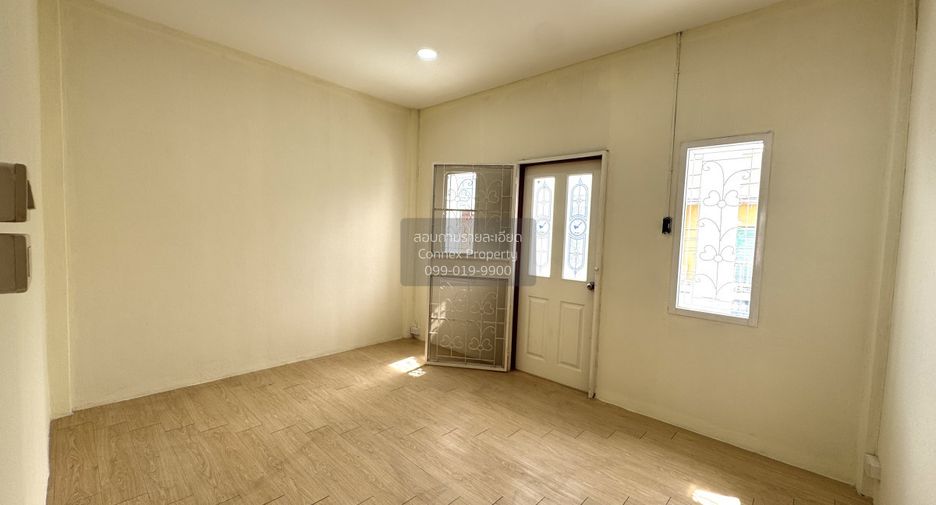 Reihenhaus zum Kauf mit 3 Zimmer in Nong Khaem, Bangkok
