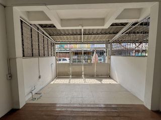 Reihenhaus zum Kauf mit 3 Zimmer in Nong Khaem, Bangkok