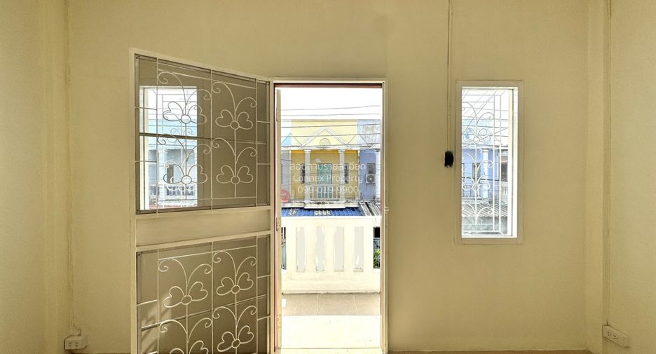 Reihenhaus zum Kauf mit 3 Zimmer in Nong Khaem, Bangkok