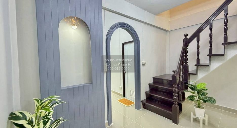 Reihenhaus zum Kauf mit 2 Zimmer in Mueang Nonthaburi, Nonthaburi