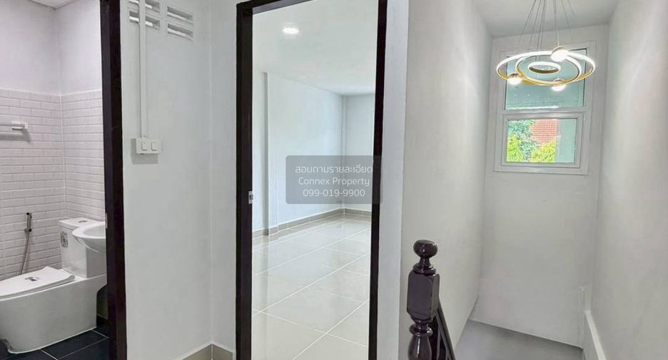 Reihenhaus zum Kauf mit 2 Zimmer in Mueang Nonthaburi, Nonthaburi