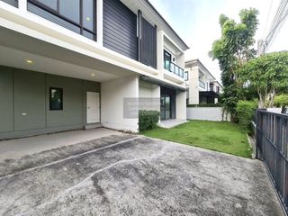 出售 4 卧室 独立屋 在 Bang Phli, Samut Prakan