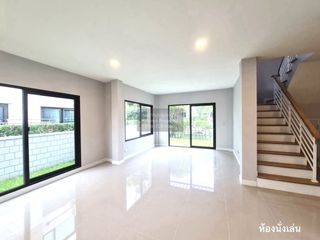 出售 4 卧室 独立屋 在 Bang Phli, Samut Prakan