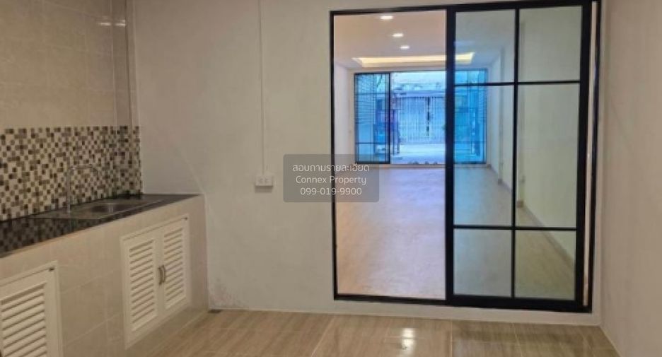 For sale 3 ベッドルーム retail Space in Thung Khru, Bangkok