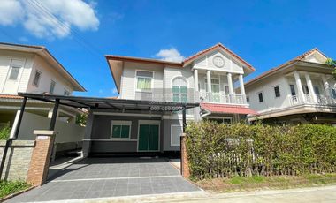 À vendre 4 chambres maison à Lat Phrao, Bangkok