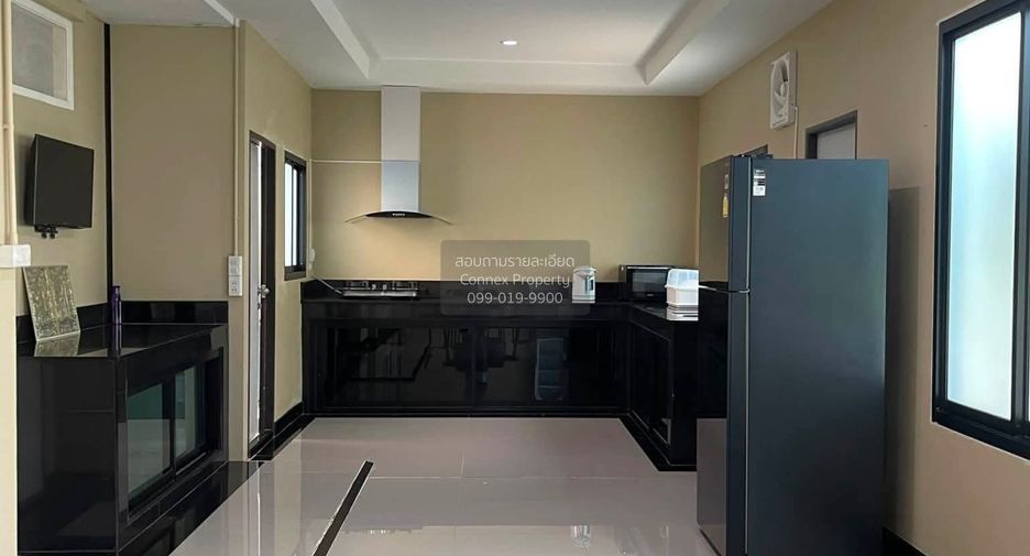 À vendre 4 chambres maison à Lat Phrao, Bangkok