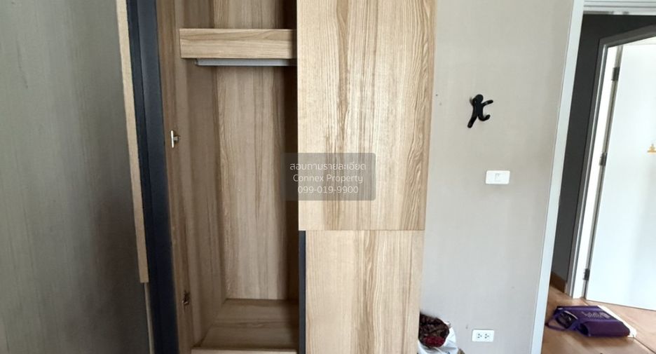 For sale 4 bedrooms townhouse in Mueang Pathum Thani, Pathum Thani