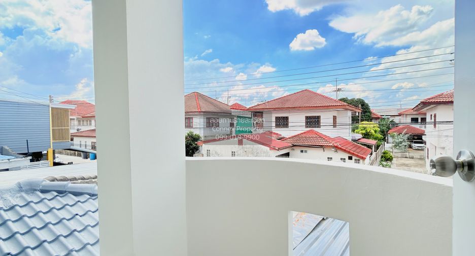 For sale 3 bedrooms townhouse in Lam Luk Ka, Pathum Thani