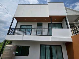 Reihenhaus zum Kauf mit 3 Zimmer in Phra Khanong, Bangkok