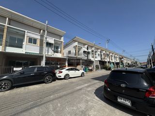 Reihenhaus zum Kauf mit 3 Zimmer in Nong Khaem, Bangkok