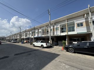 Reihenhaus zum Kauf mit 3 Zimmer in Nong Khaem, Bangkok
