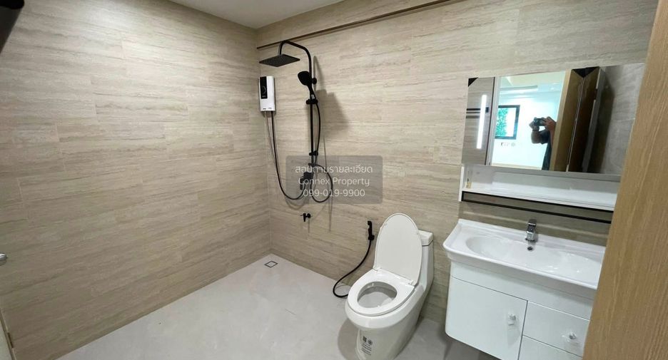Haus zum Kauf mit 4 Zimmer in Lat Phrao, Bangkok
