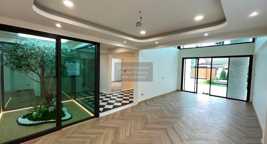 Haus zum Kauf mit 4 Zimmer in Lat Phrao, Bangkok