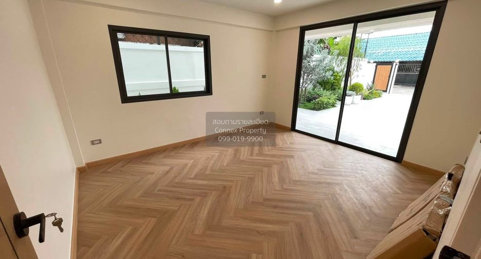 Haus zum Kauf mit 4 Zimmer in Lat Phrao, Bangkok