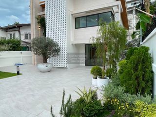 Casa en venta de 4 habitaciones en Lat Phrao, Bangkok