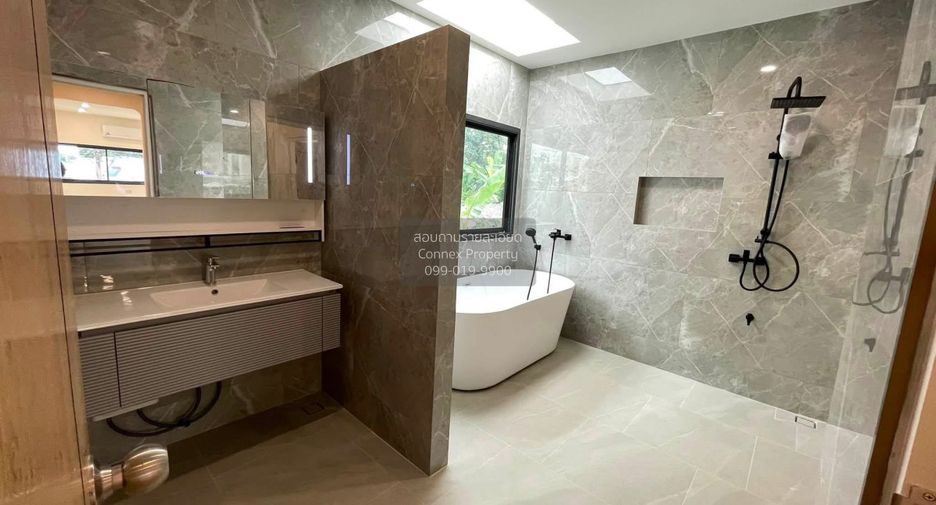 Haus zum Kauf mit 4 Zimmer in Lat Phrao, Bangkok