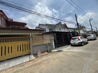 À vendre 4 chambres maison à Mueang Nonthaburi, Nonthaburi