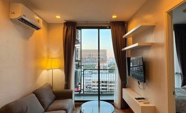 À vendre 2 chambres condo à Phra Khanong, Bangkok
