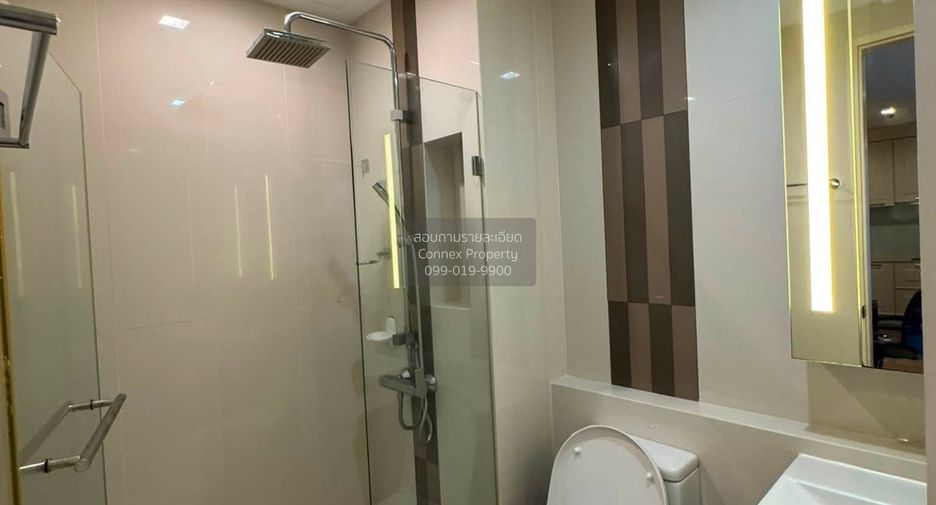 À vendre 2 chambres condo à Phra Khanong, Bangkok