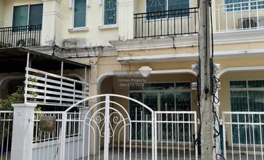 Reihenhaus zum Kauf mit 2 Zimmer in Mueang Nonthaburi, Nonthaburi