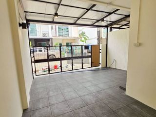 Reihenhaus zum Kauf mit 3 Zimmer in Bang Phli, Samut Prakan