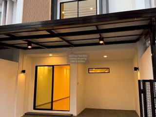 Reihenhaus zum Kauf mit 3 Zimmer in Bang Phli, Samut Prakan