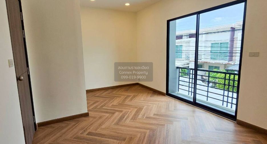 Reihenhaus zum Kauf mit 3 Zimmer in Bang Phli, Samut Prakan