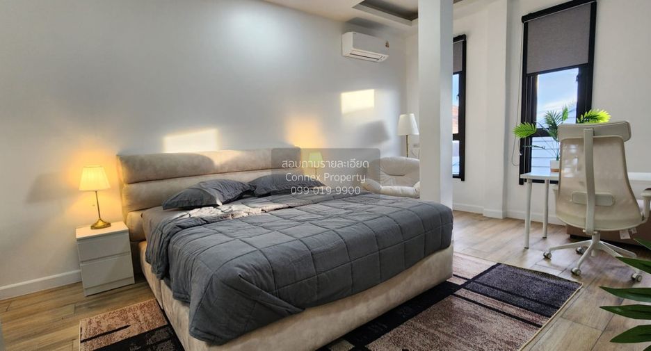 Casa en venta de 5 habitaciones en Bang Lamung, Chonburi