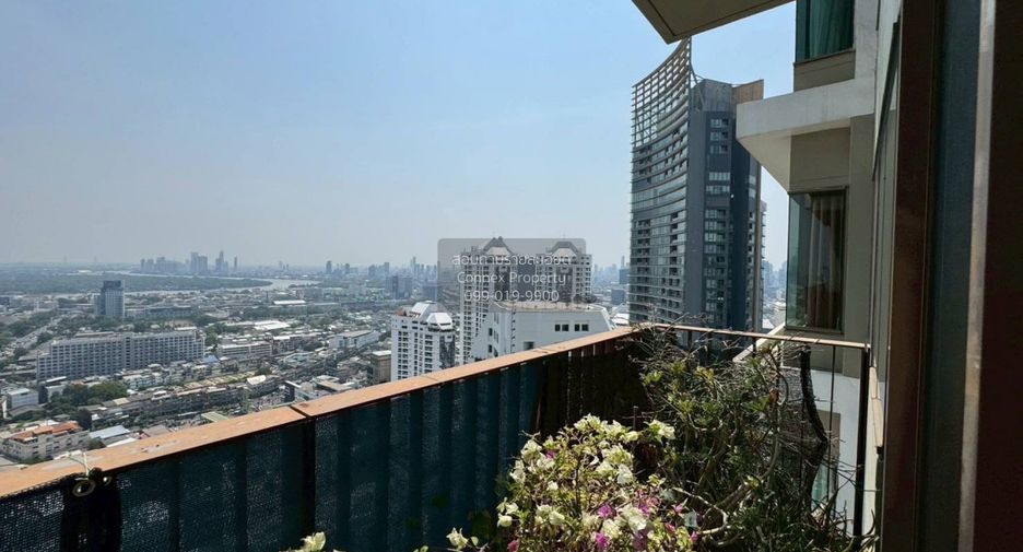 Condo en venta de 3 habitaciones en Khlong Toei, Bangkok