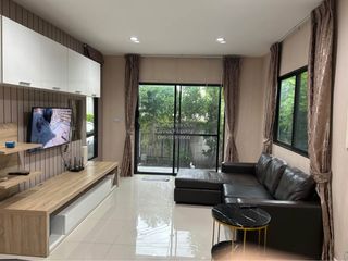 Casa en venta de 3 habitaciones en Prawet, Bangkok