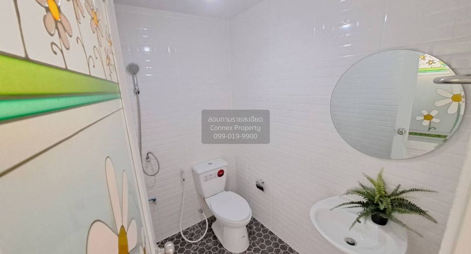 Casa adosada en venta de 3 habitaciones en Khlong Luang, Pathum Thani